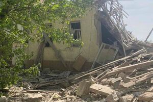 Одна з керованих авіаційних бомб загарбників влучила у приватний будинок