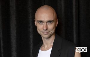 Dons: Ронни живет с моей мамой. Он прекрасный, и мы счастливы, что он с нами