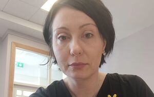 До войны Красненкова работала журналисткой на украинских каналах СТБ и "5 канал" и специалисткой по коммуникациям