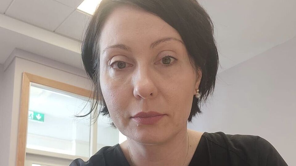 До войны Красненкова работала журналисткой на украинских каналах СТБ и "5 канал" и специалисткой по коммуникациям