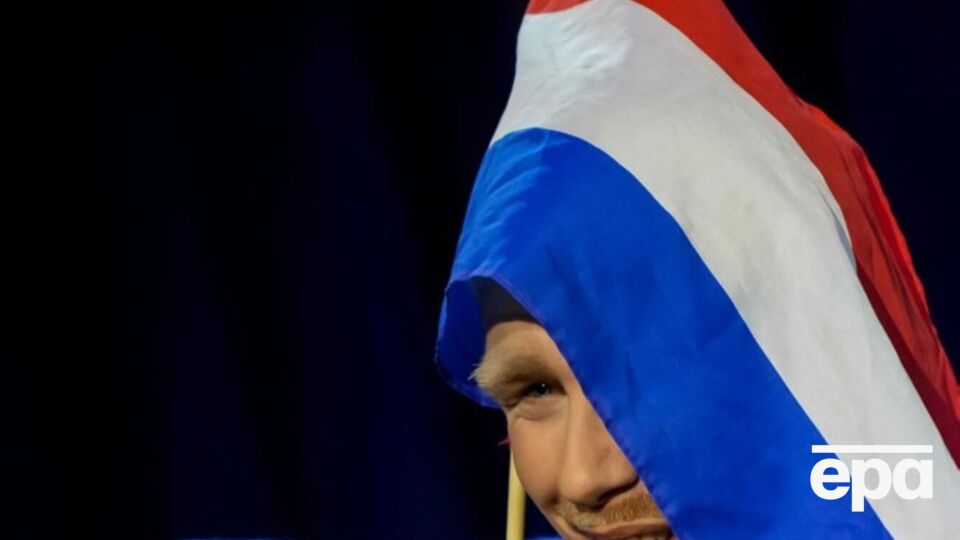 По словам нидерландского вещателя, Кляйн не хотел, чтобы его снимали после выступления