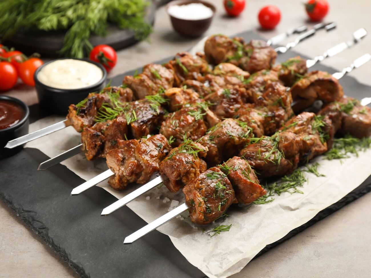 Для шашлику краще вибирати ошийок, тому що у нього є прошарок жиру