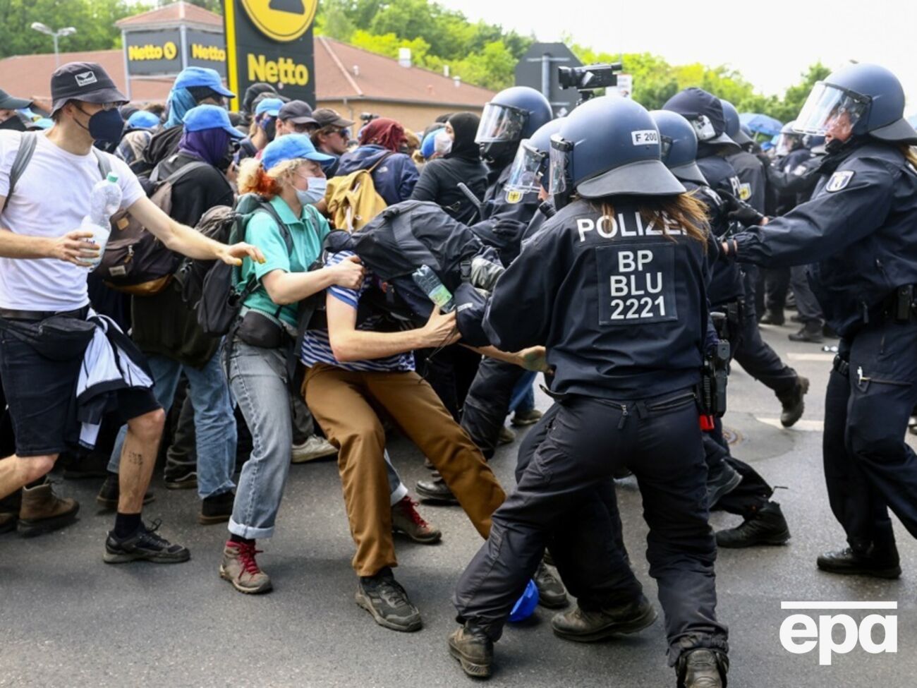 Во время акции протеста произошли столкновения с полицией
