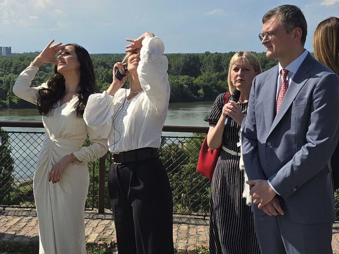 Зеленская вместе с Кулебой осмотрели Белград в сопровождении первой леди Сербии Вучич