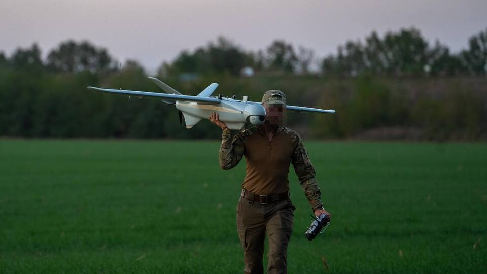 Невідомі дрони атакували кілька областей РФ