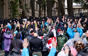 По данным СМИ, задержаны 20 человек