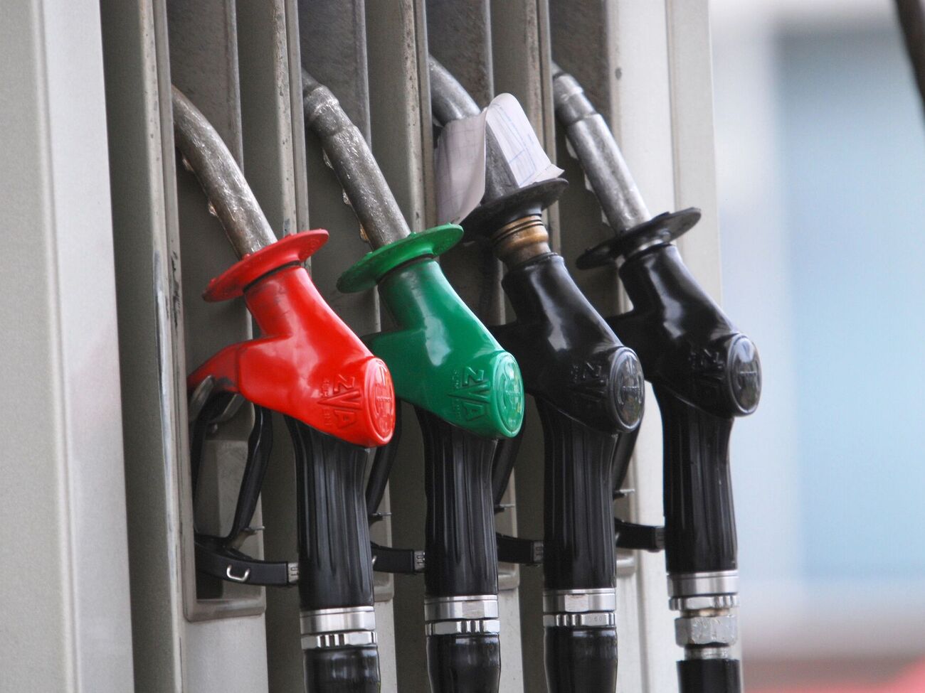 Вторая пятерка "зарплатного рейтинга" сетей АЗС недоплатила зарплатных налогов на 990 млн грн, считает Сергей Куюн