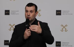 Втрачена територія не є поразкою, бо це наші землі й наші люди. Нам треба думати, як виграти війну, а не кожен бій