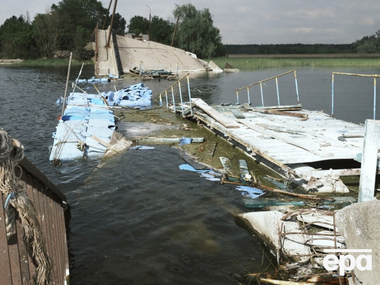 Армия РФ, похоже, отдает приоритет быстрому созданию "буферной зоны" вдоль границы, а не созданию условий для более глубокого проникновения в северную часть Харьковской области