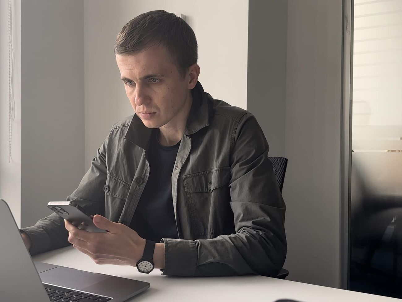 Угрозы получили Михаил Ткач и десяток его коллег по УП