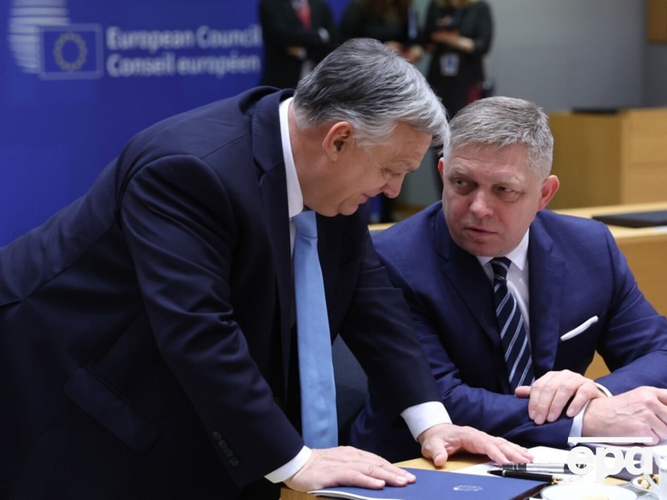 Главы Венгрии и Словакии выступят на стороне грузинских властей