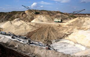 Хозяйственный суд признал недействительными результаты аукциона от 6 сентября 2022 года по продаже спецразрешения на пользование глинами в Закарпатской области