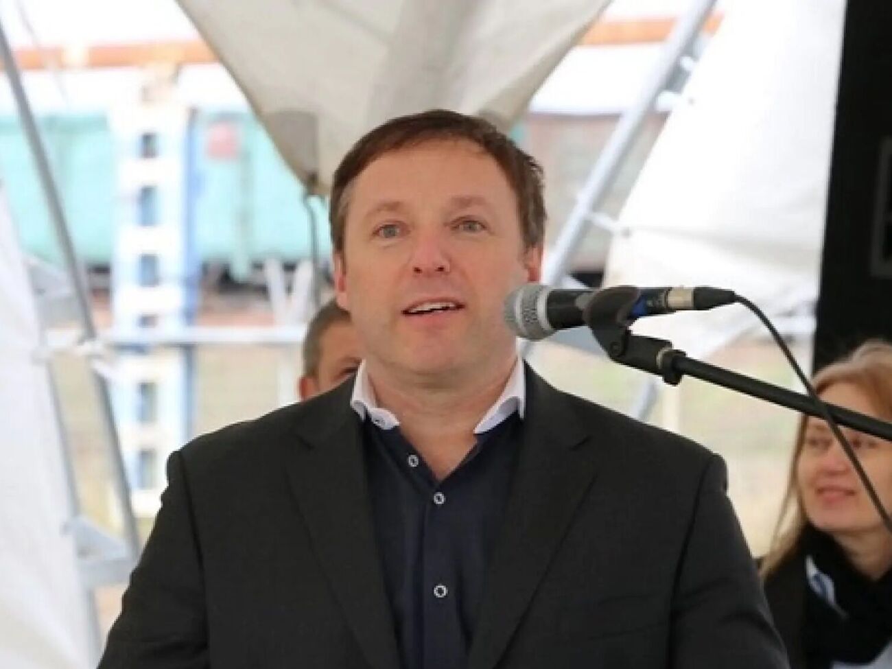 Telegraf пише, що АСР намагається передати стратегічний зерновий термінал в одеському порту молдовській компанії, яка належить бізнесмену із російським паспортом Важа Джаши