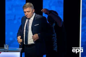 Фіцо, за даними ЗМІ, дістав кілька поранень, зокрема в живіт