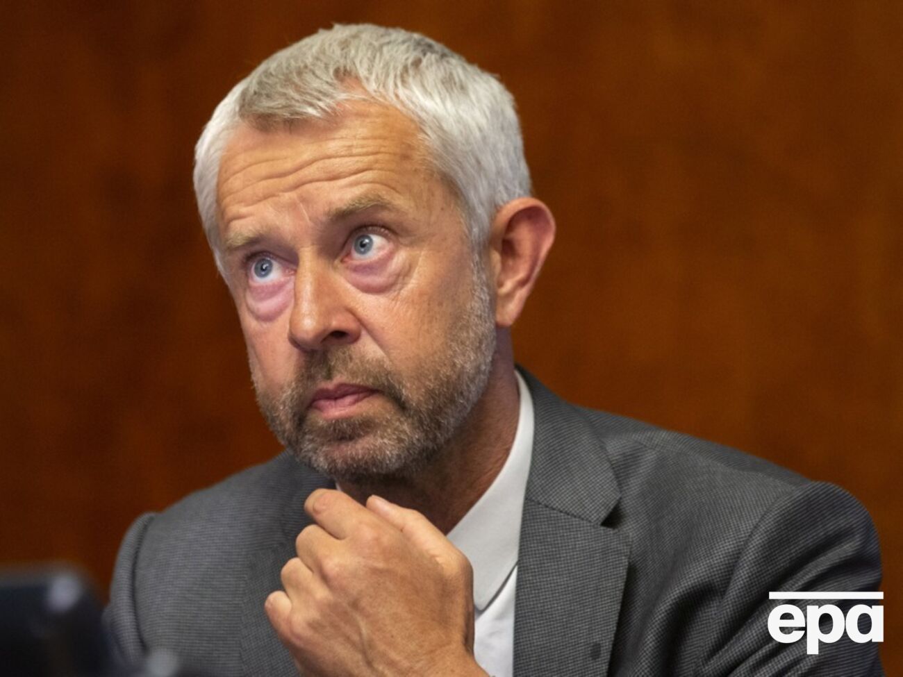 Швейцария надеется принять около сотни глав государств на саммите мира, отметил Бидо