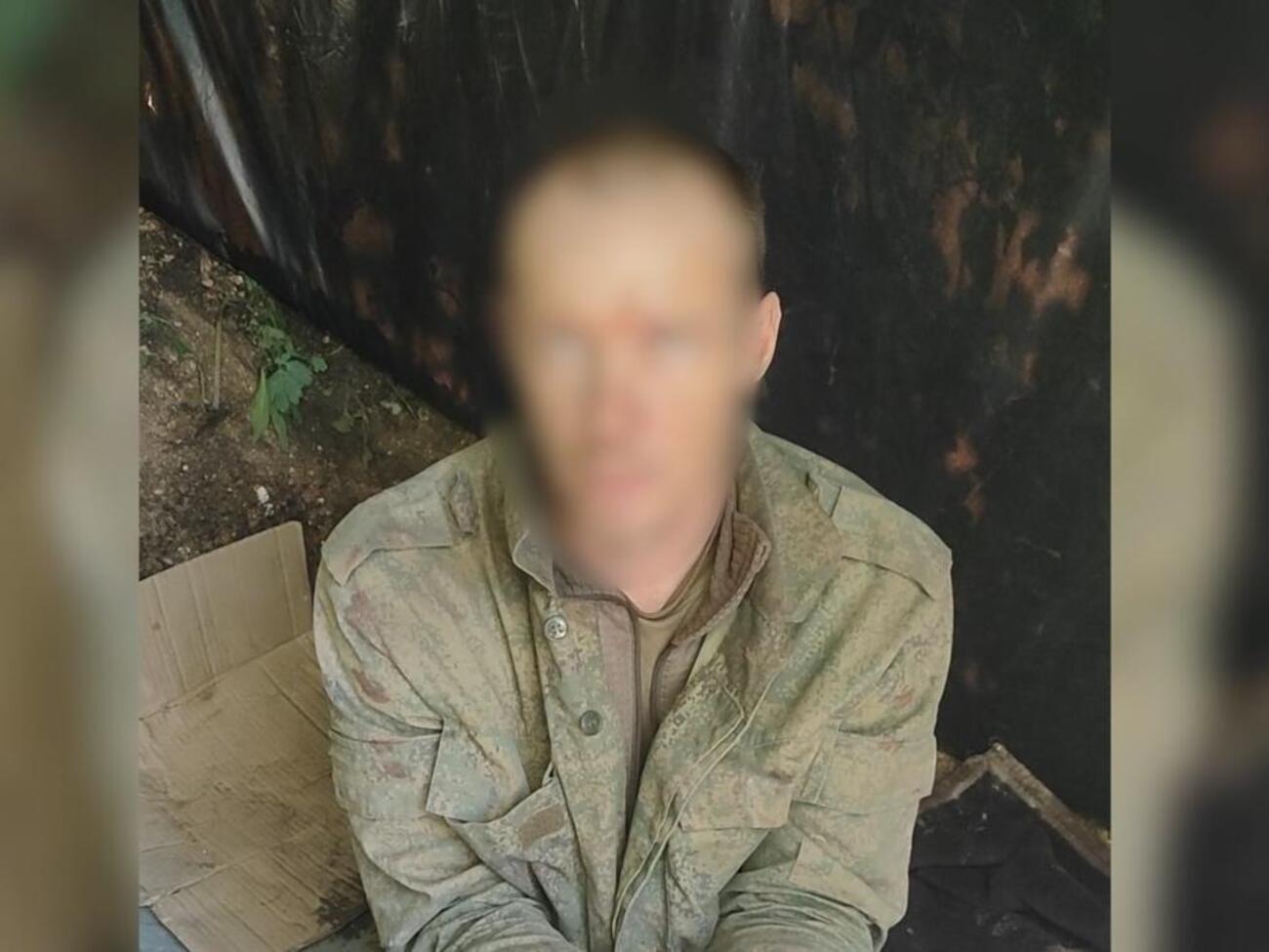 Как только пограничники его увидели, мужчина закричал на украинском языке: "Ребята, я свой!"