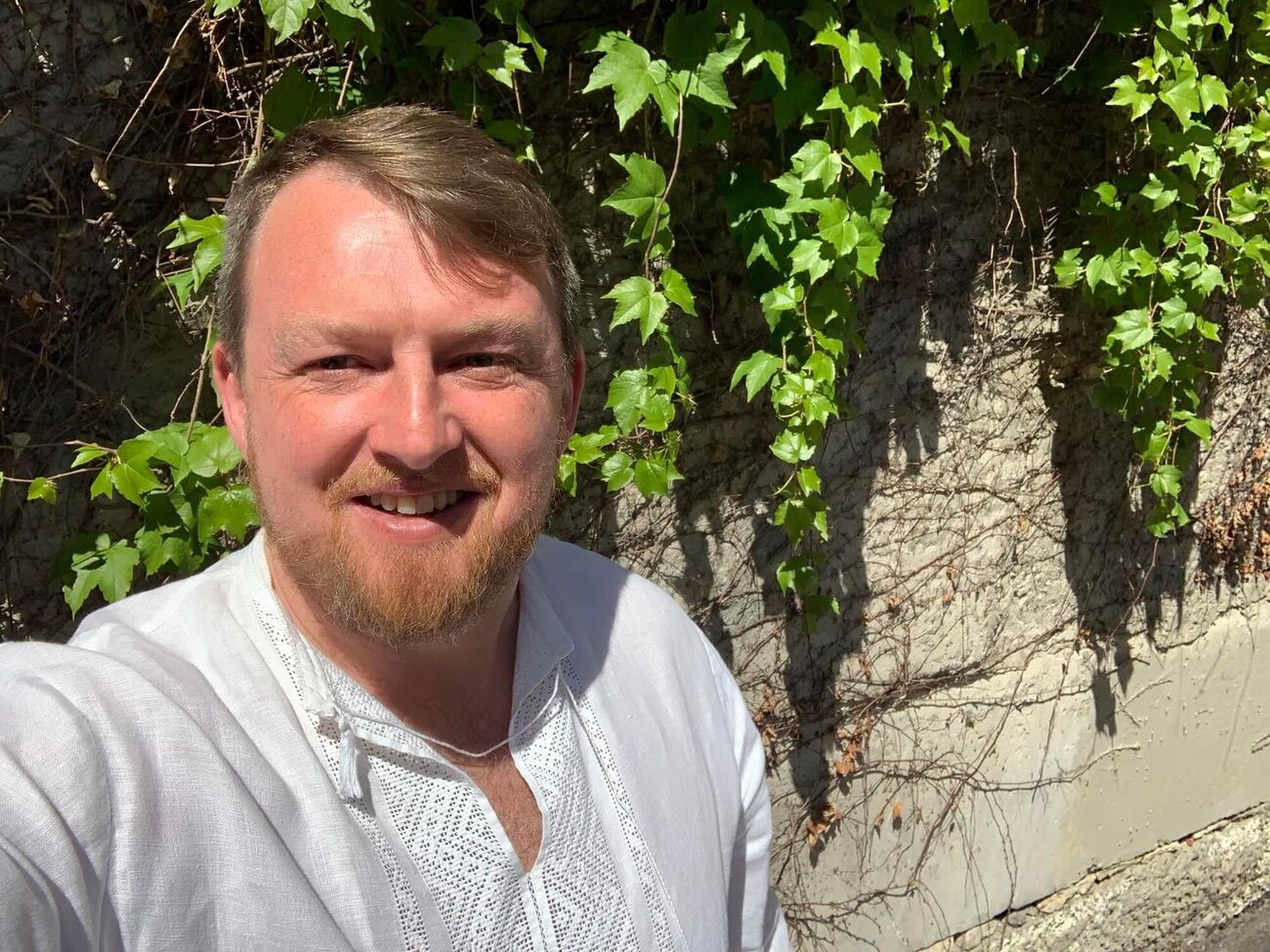 Сейчас электричество фактически бесплатное, люди оплачивают только его доставку. Почему бы не врубить кондиционер?