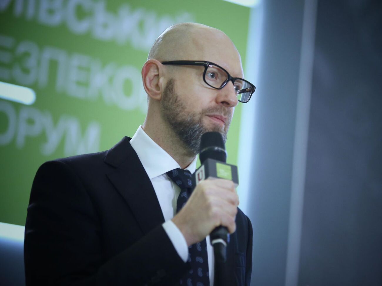 Яценюк переконаний, що правова основа для конфіскації російських активів є, оскільки РФ здійснила акт агресії