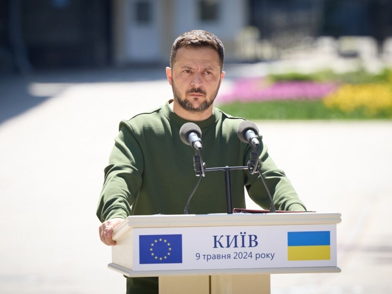 По словам Зеленского, тренировка украинских военных на территории Украины будет более логичной и быстрой