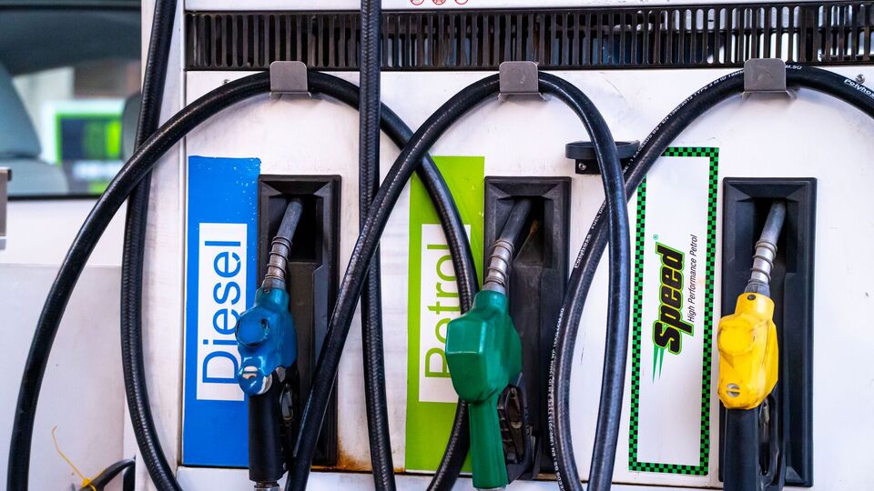 В правительстве необходимость повышения акциза объясняют тем, что это нужно для выполнения директивы ЕС