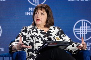 Для українського бюджету не будуть зайвими кошти, одержані внаслідок конфіскації заморожених російських активів, заявила Яресько