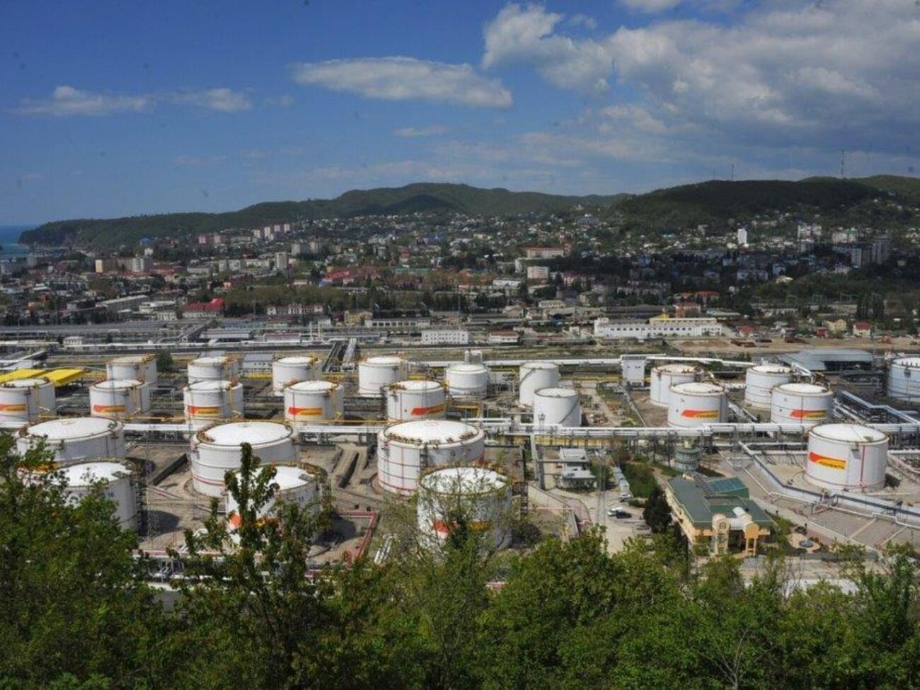 На НПЗ в Туапсе дроны поразили одну из установок