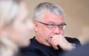 Сапронов: Мы сейчас полностью зависим и в вооружении, и в бюджетных вопросах от Запада