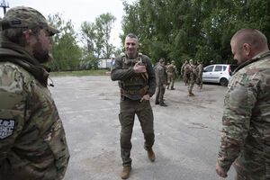 Виталий Кличко: Отвез и помощь от общины столицы, и снаряжение, которое покупаем и привлекаем в качестве благотворительной помощи