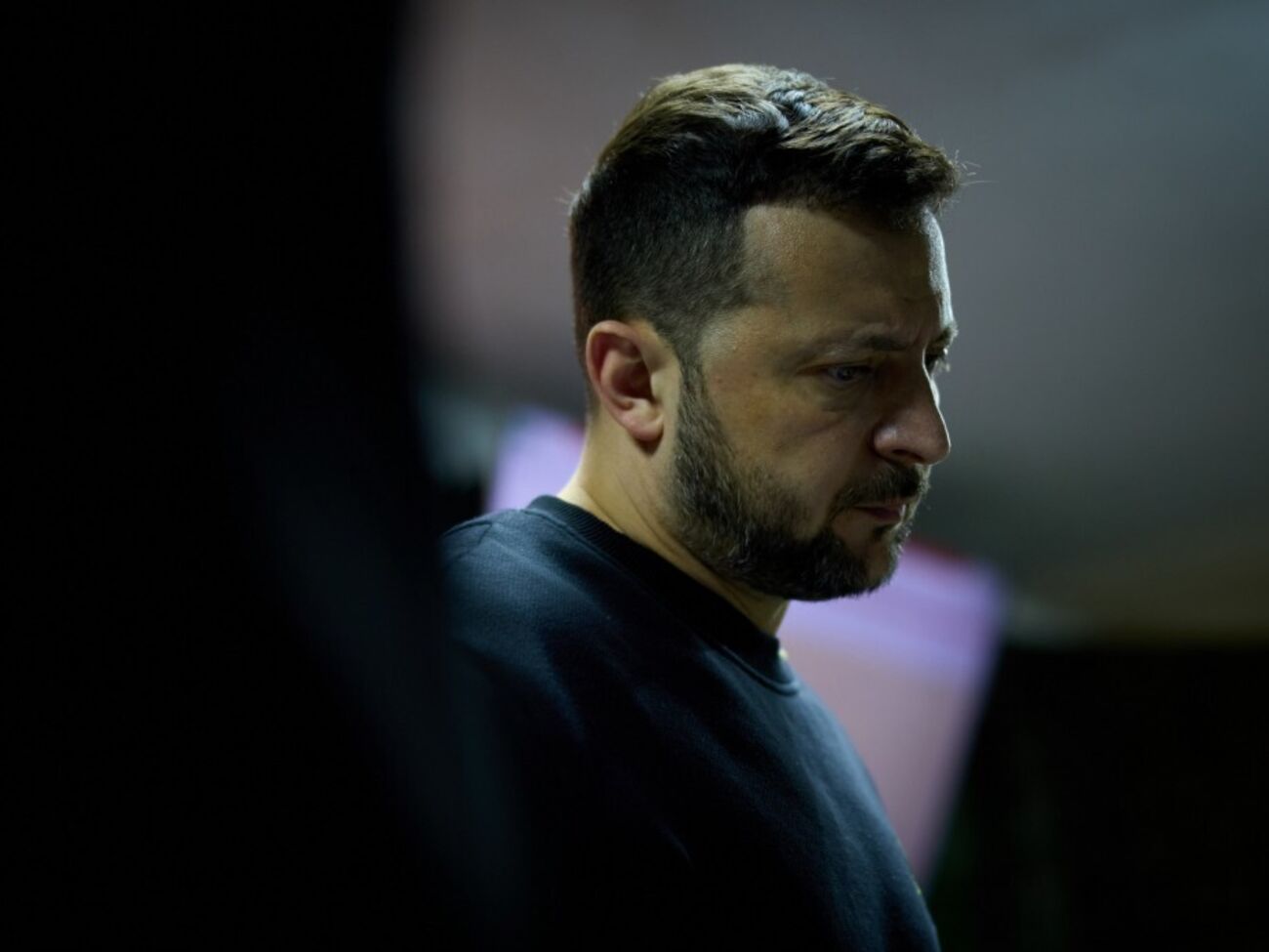 Незважаючи на складну ситуацію, сили оборони дають гідну відсіч окупанту на краматорському, покровському, курахівському і південному напрямках, розповів Зеленський