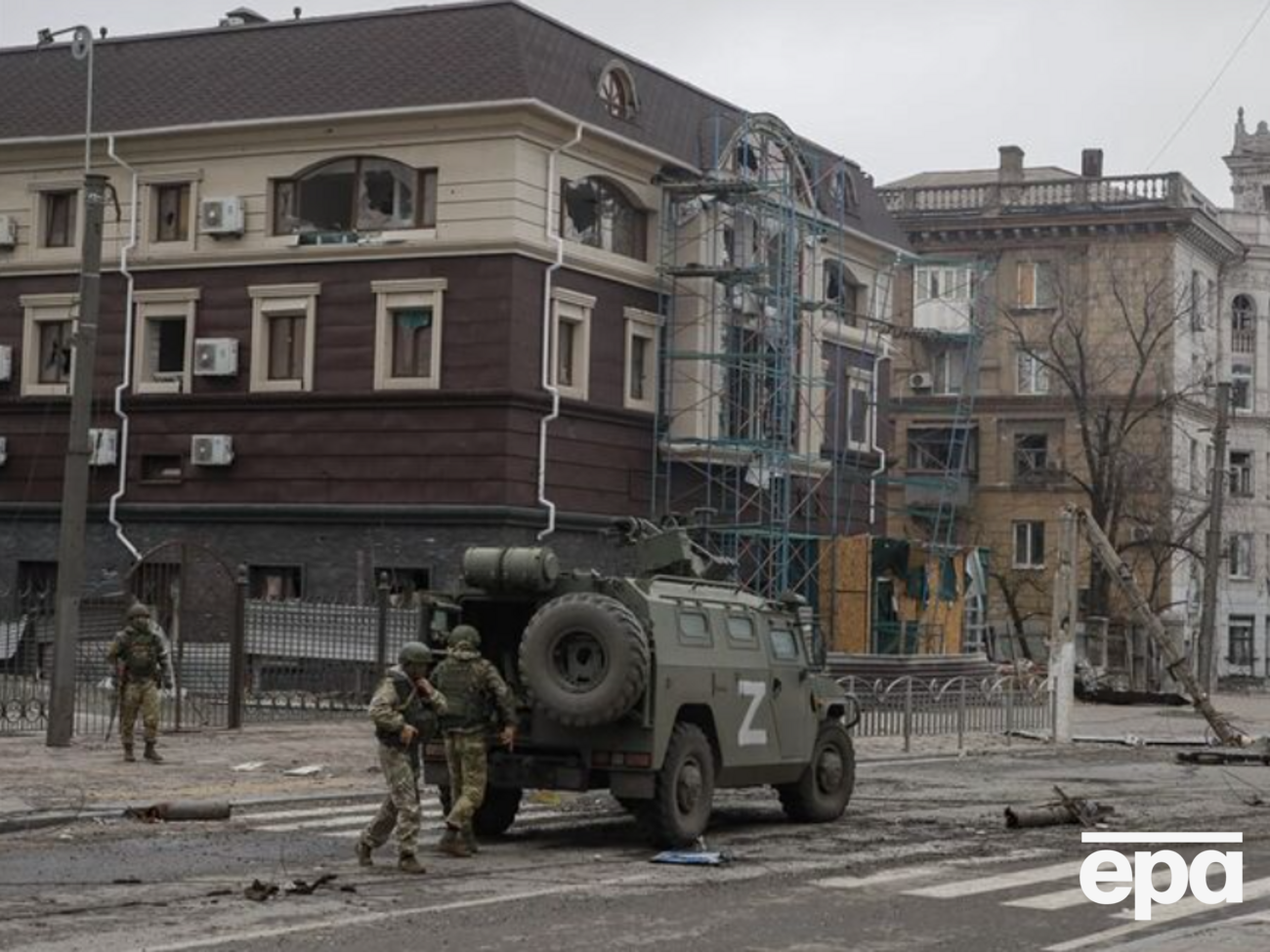 Росіяни змінили напрямок перекидання резервів через Маріуполь, заявив Андрющенко