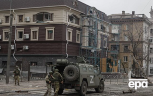 Росіяни змінили напрямок перекидання резервів через Маріуполь, заявив Андрющенко