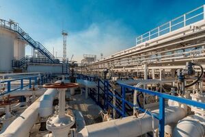 В РФ сообщили о прилетах по очередному НПЗ