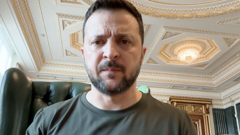 Зеленский подчеркнул, что Украине нужно больше средств ПВО