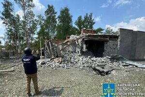 У Вовчанську й населених пунктах громади через обстріли РФ знищено житлові будинки, лікарні, об'єкти інфраструктури, зазначили в прокуратурі