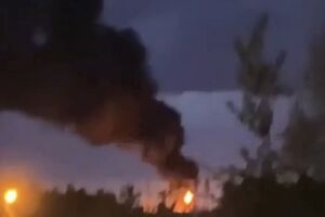 У Смоленській області вночі спалахнула масштабна пожежа