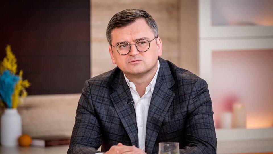 Дмитро Кулеба заявив, що росіяни зруйнували половину енергосистеми України
