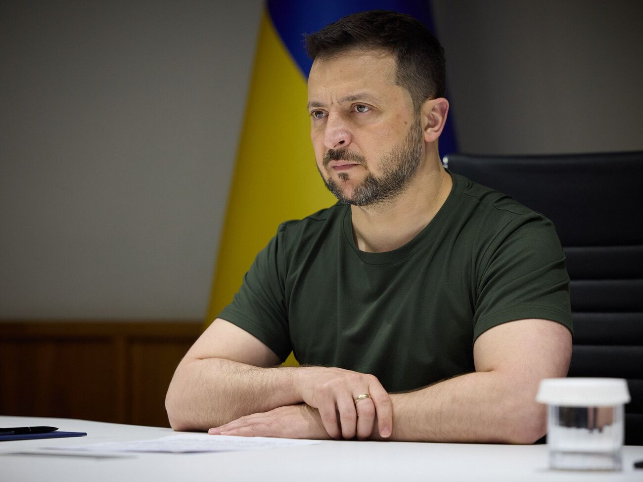 Зеленский: Поручил принять все возможные меры для сокращения сроков поступления оружия от партнеров