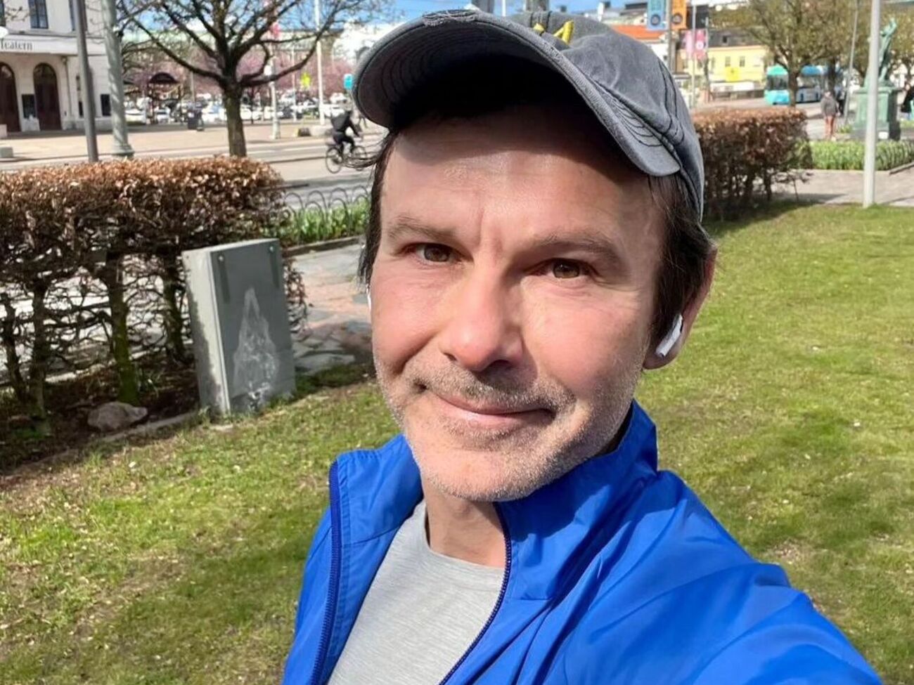 Вакарчук воспитывает двоих детей