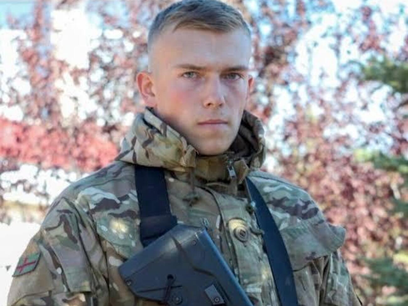 Оборону Мариуполя мы прекратили еще два года назад, но до сих пор цель каждого нашего боя – вернуть домой пленных азовцев