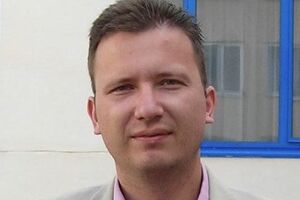 Ніхто не прийме в ЄС зруйновану війною Україну. Гроші на відновлення нам дадуть, головне, щоб їх не розікрали