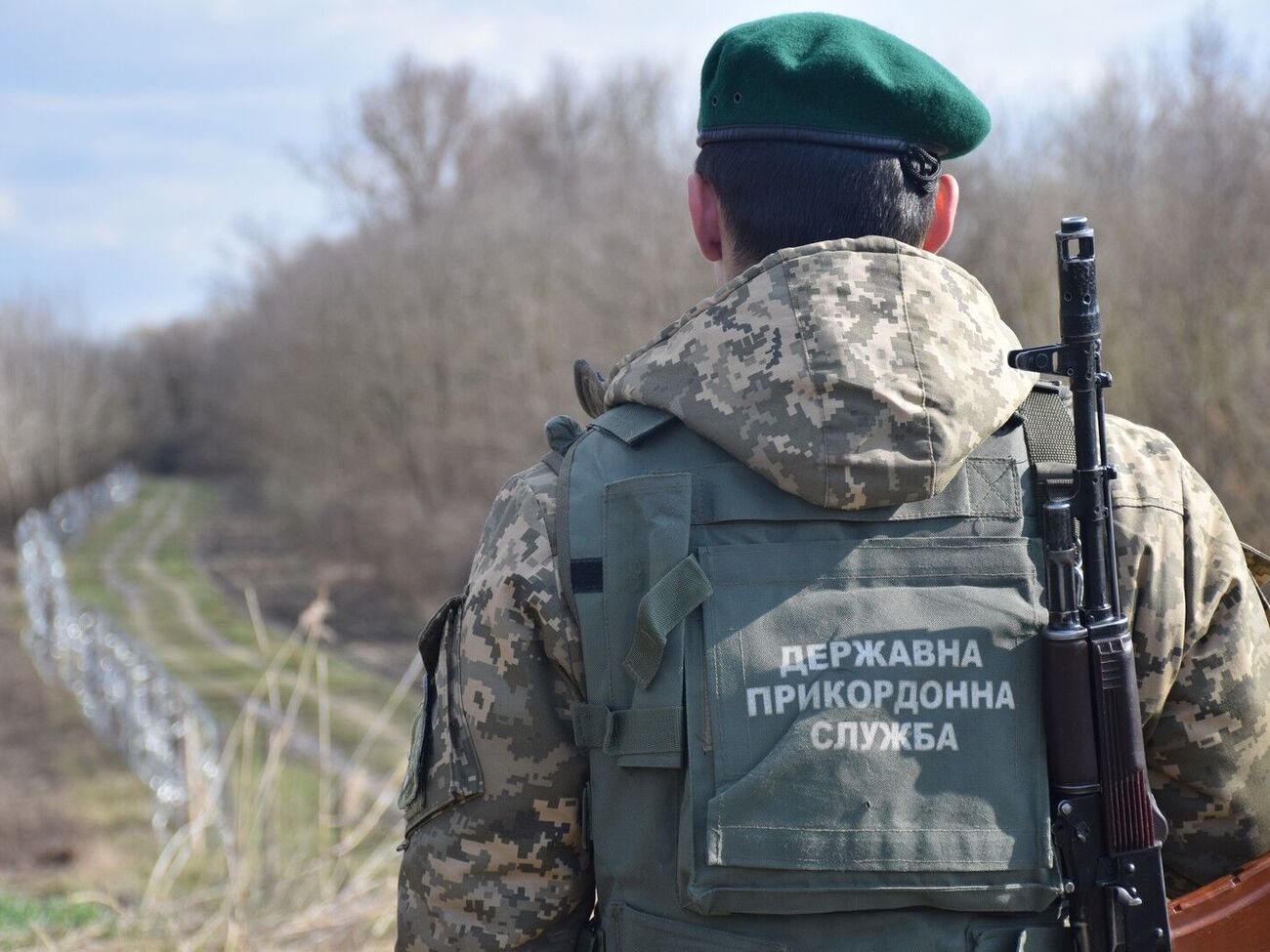Пограничнику, который, возможно, застрелил убегавшего от патруля украинца, сообщили о подозрении в нарушении правил обращения с оружием