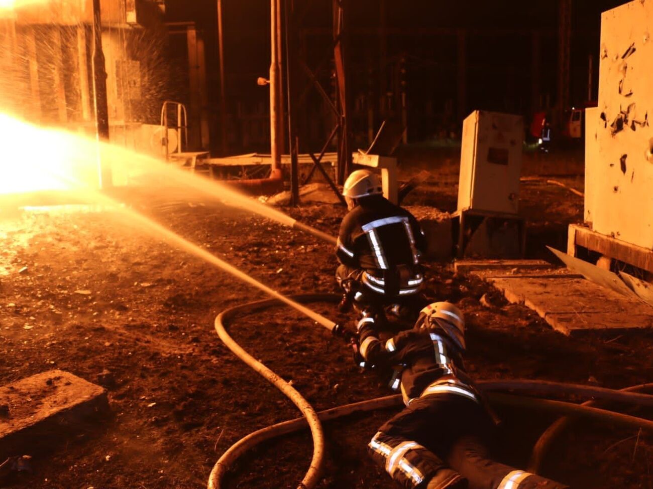 Через наслідки атак в енергосистемі виник і почав зростати дефіцит електроенергії