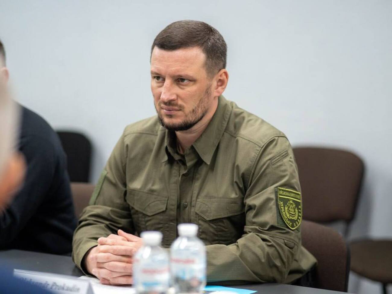 По словам Прокудина, всех пострадавших с минно-взрывными травмами и осколочными ранениями доставили в больницу