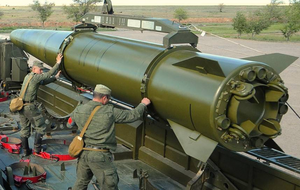 Комплексы "Искандер" будут задействованы в российских ядерных учениях