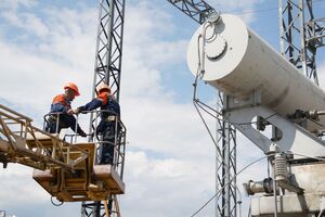 В "Укренерго" зазначили, що графіки вимкнень необхідні через ворожі обстріли