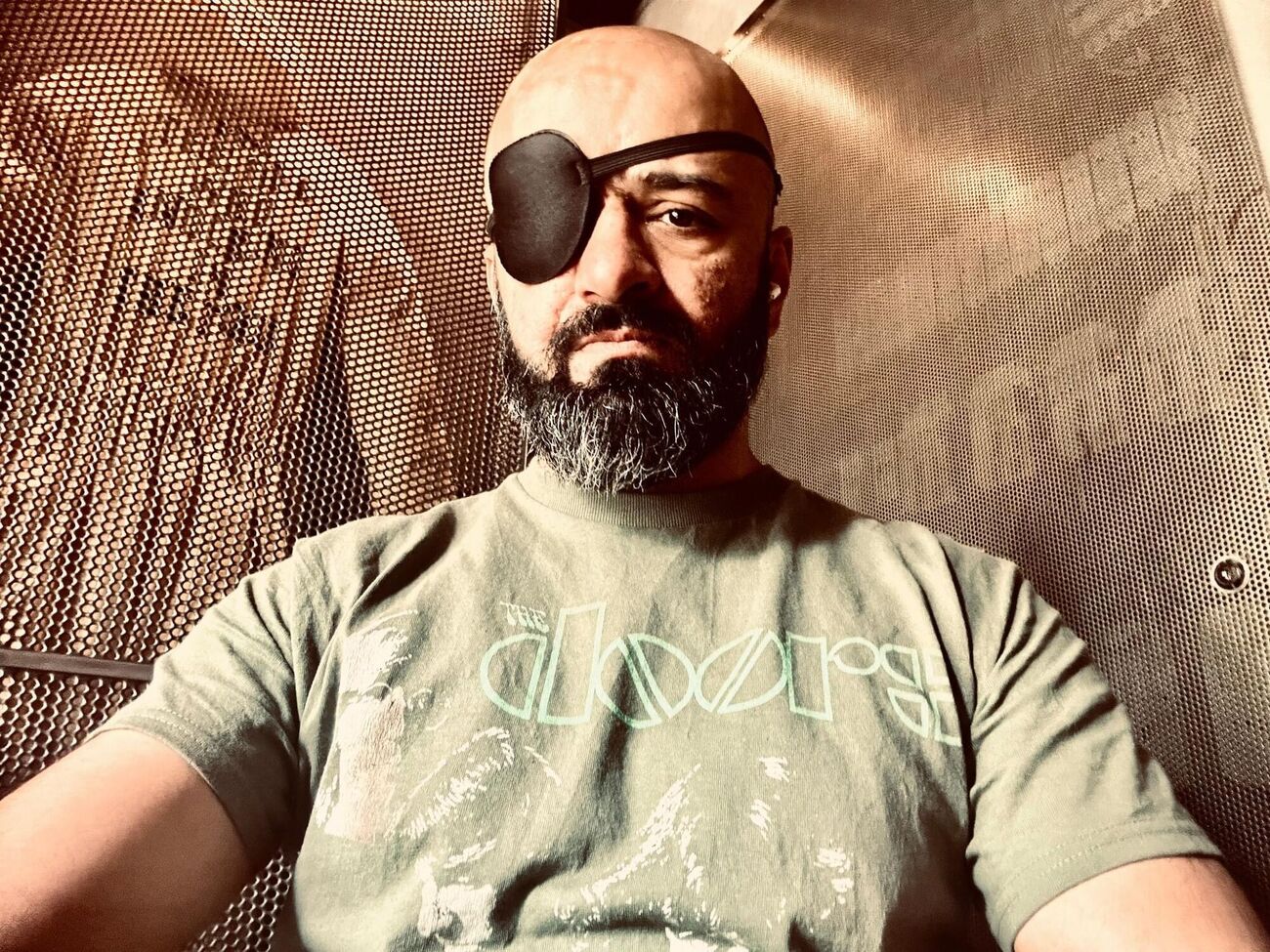 Для раненого психологической помощью становятся родственники. Представьте, сколько ложится на плечи каждой такой семьи