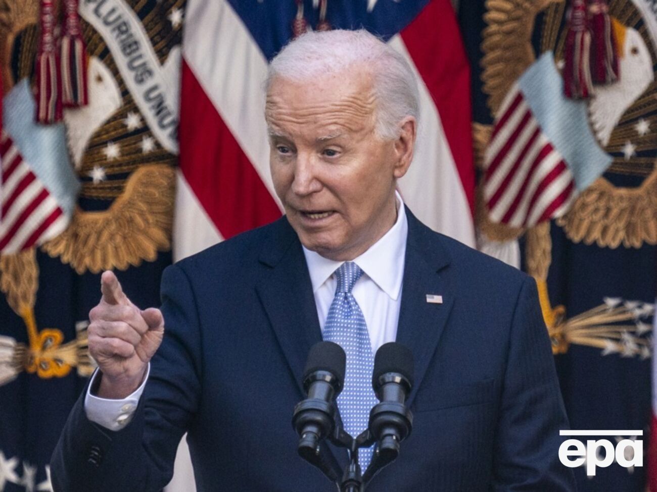 Байден "решительно поддерживает идею о создании двух государств", отметили в Белом доме