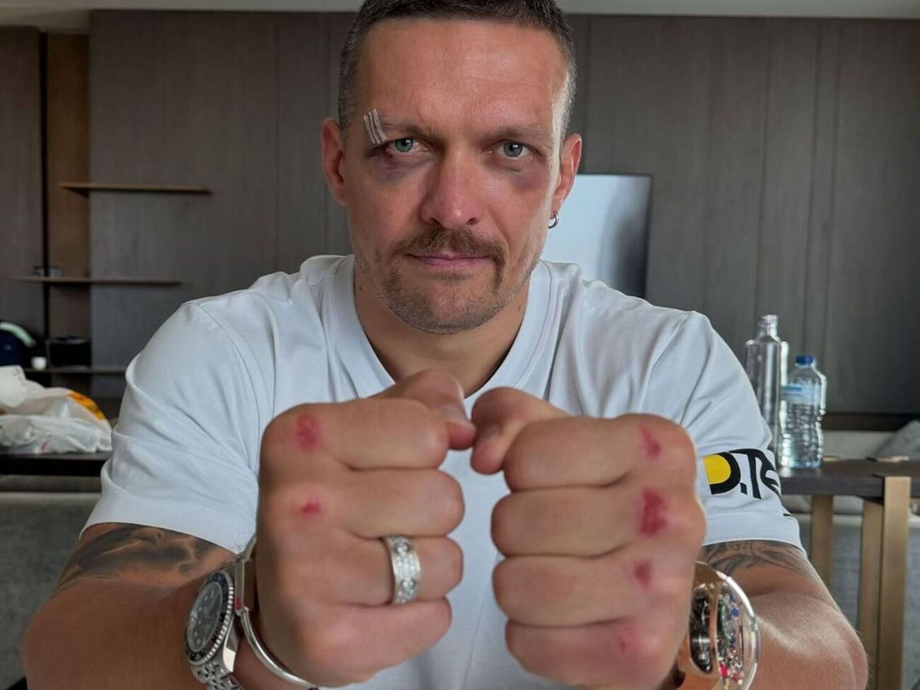 Усик отобрал у Фьюри титул чемпиона мира по версии WBC и стал абсолютным чемпионом мира по боксу