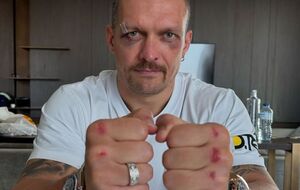 Усик отобрал у Фьюри титул чемпиона мира по версии WBC и стал абсолютным чемпионом мира по боксу