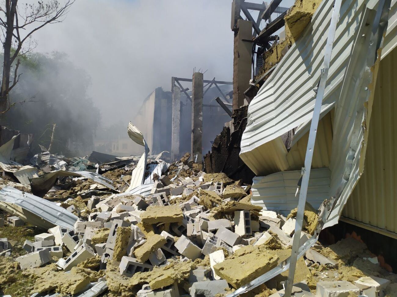 Предварительно, враг ударил по городу ракетами С-300